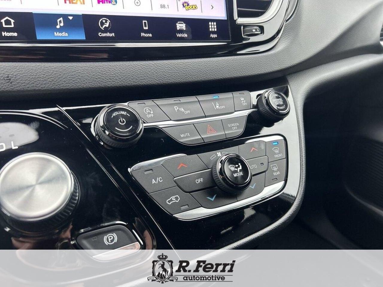 2026 Chrysler Grand Caravan SXT Front-Wheel Drive Passenger Van Photo