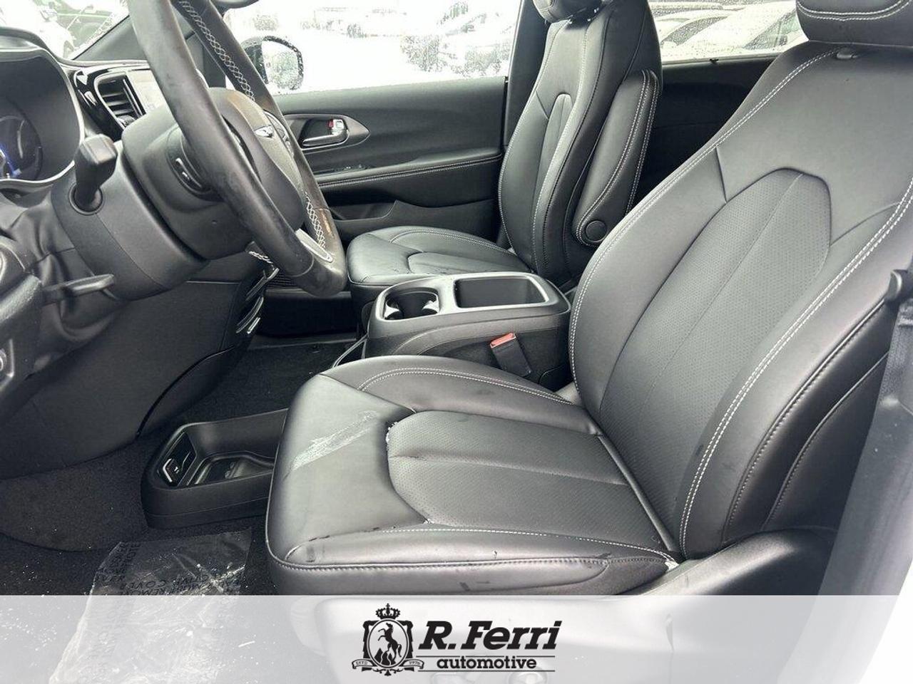 2026 Chrysler Grand Caravan SXT Front-Wheel Drive Passenger Van Photo