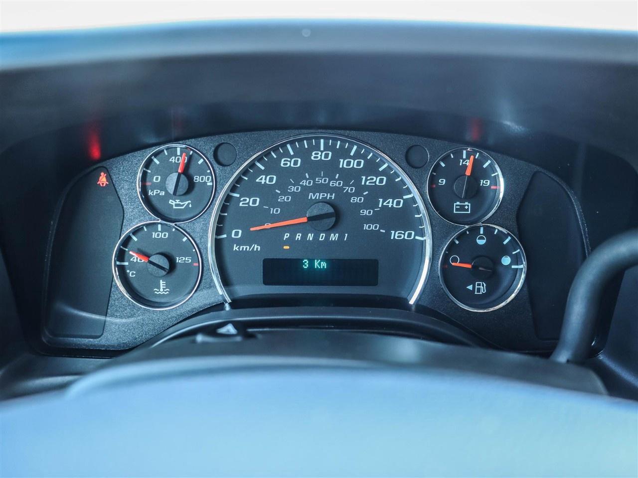 2025 Chevrolet Express Cargo Van 2500 Extended Wheelbase Rear-Wheel Drive Photo