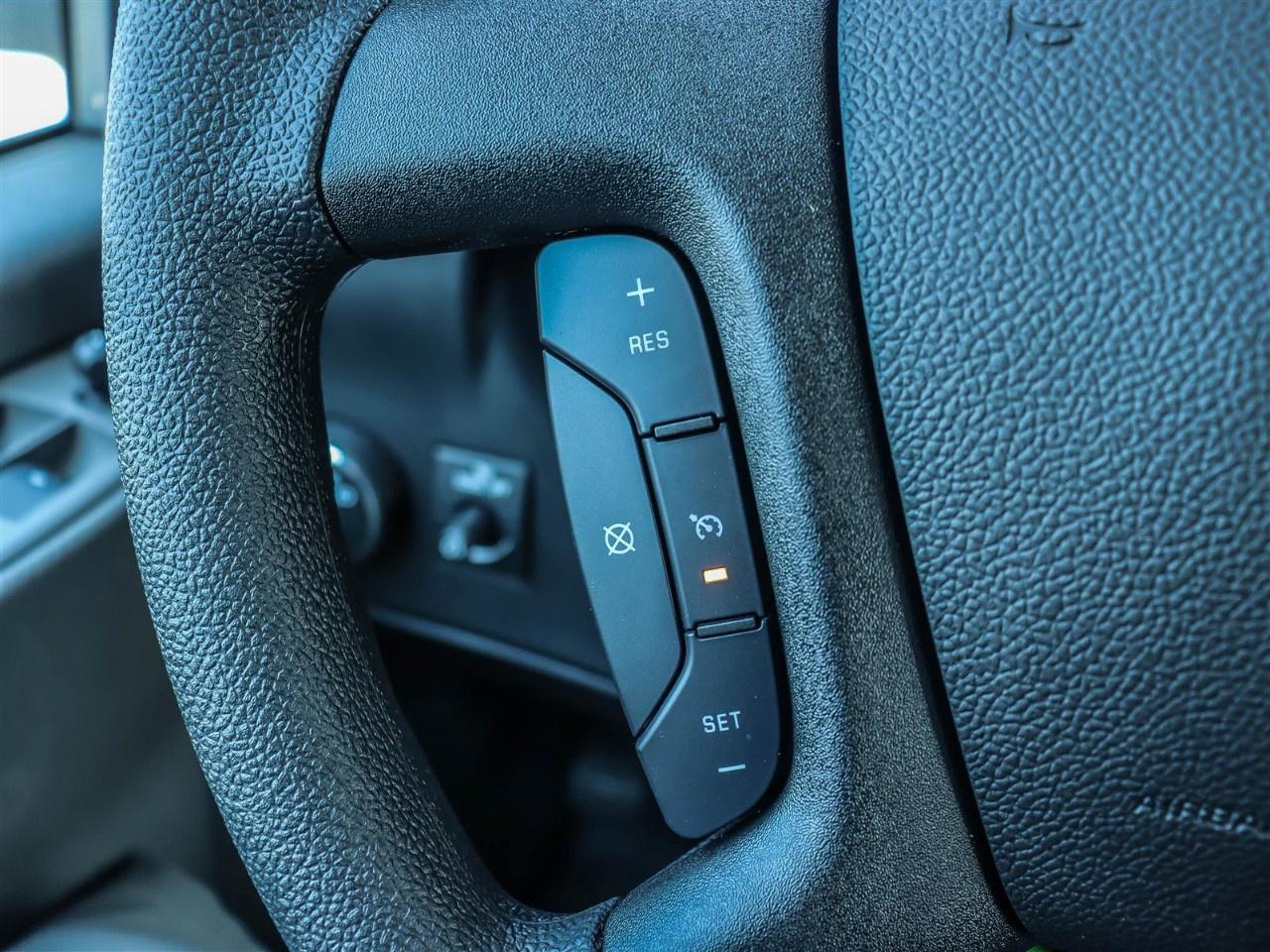 2025 Chevrolet Express Cargo Van 2500 Extended Wheelbase Rear-Wheel Drive Photo