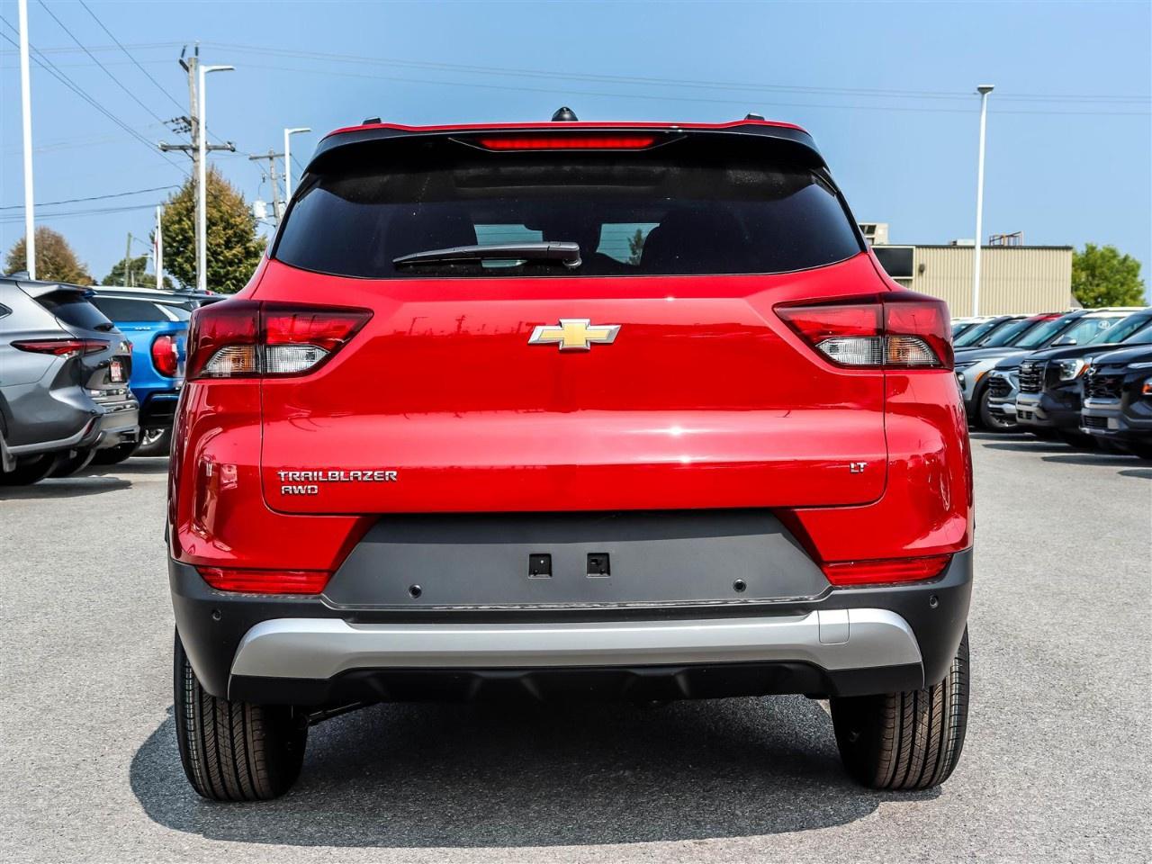 2026 Chevrolet TrailBlazer AWD 4dr LT Photo3