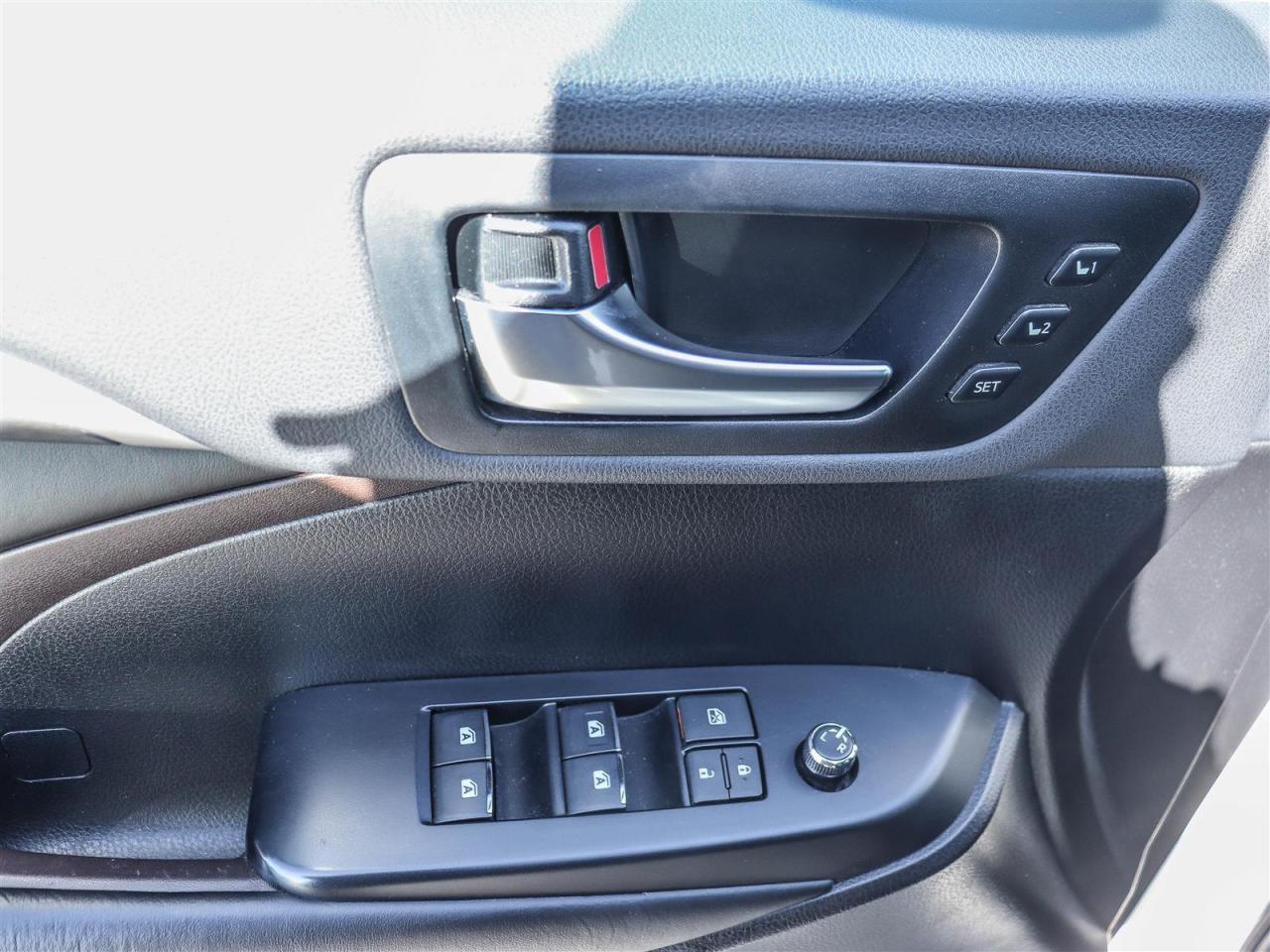 2019 Toyota Highlander  Photo