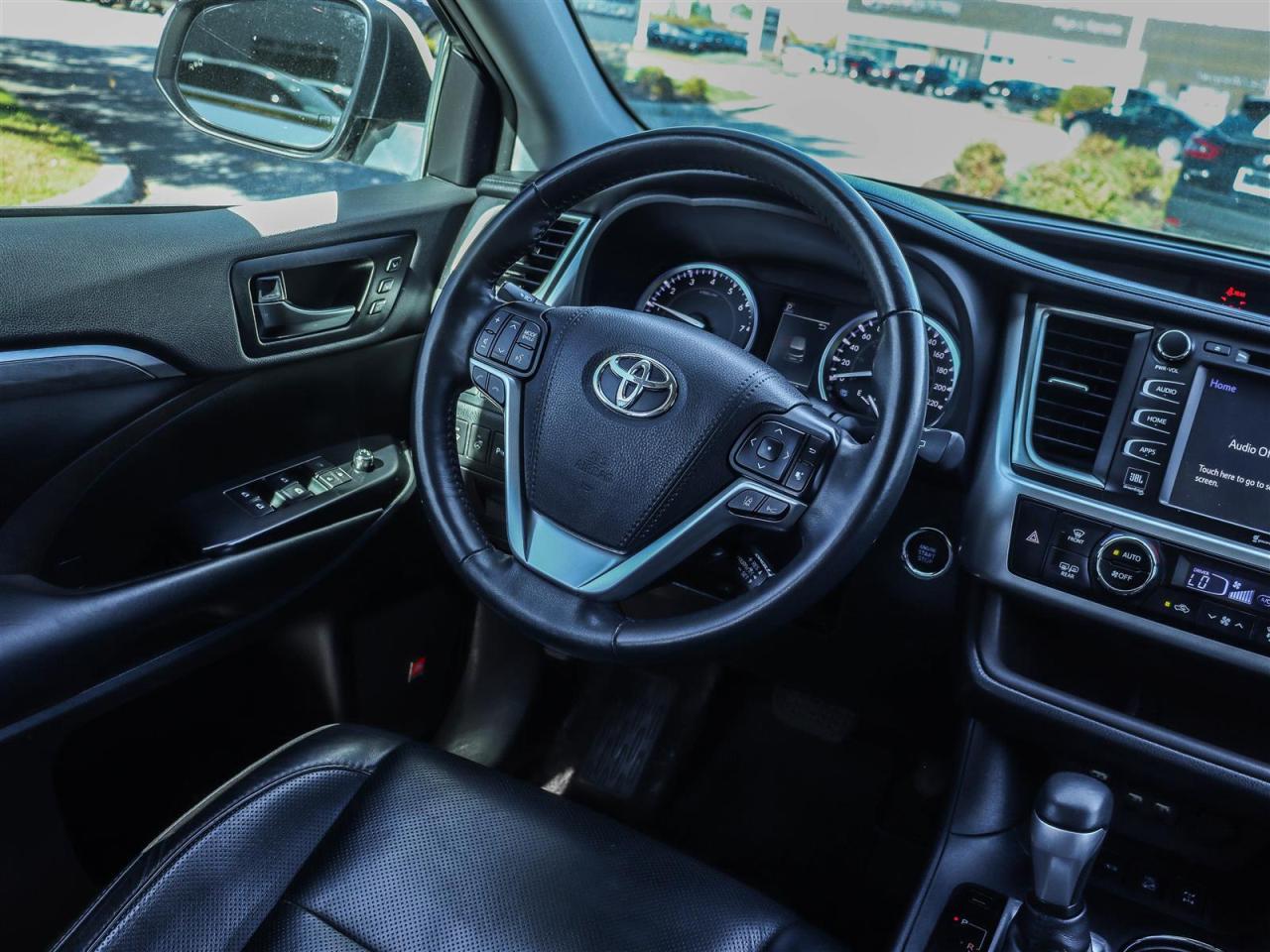 2019 Toyota Highlander  Photo