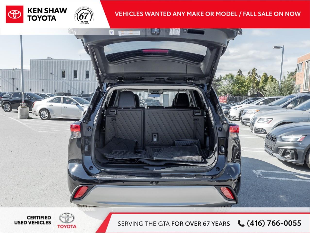 2023 Toyota Highlander XSE 4dr All-Wheel Drive Photo