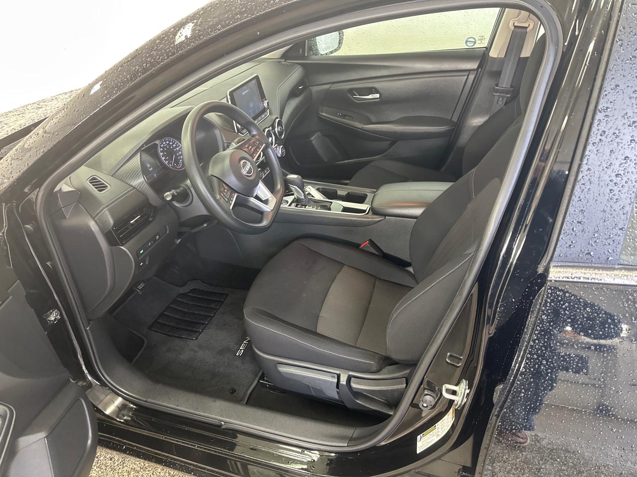 2024 Nissan Sentra SV 4DR SEDAN Photo