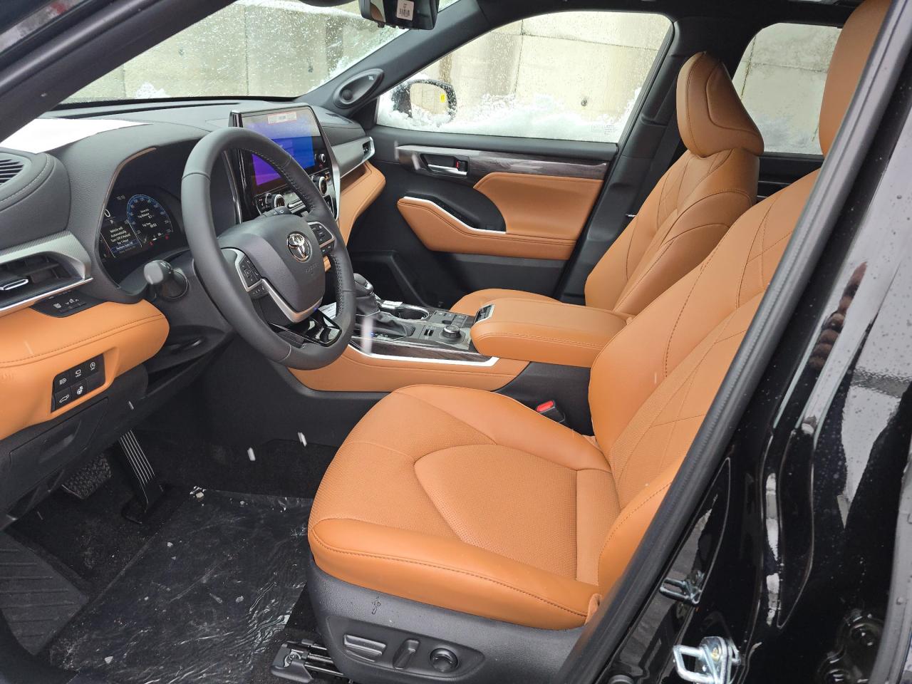 2026 Toyota Highlander Limited 4dr All-Wheel Drive Photo