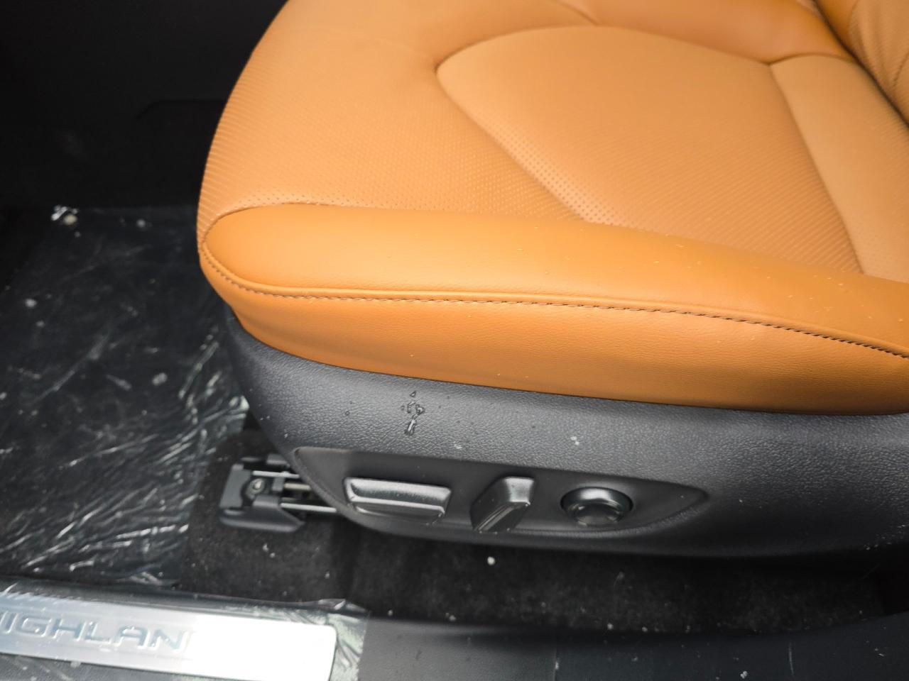 2026 Toyota Highlander Limited 4dr All-Wheel Drive Photo