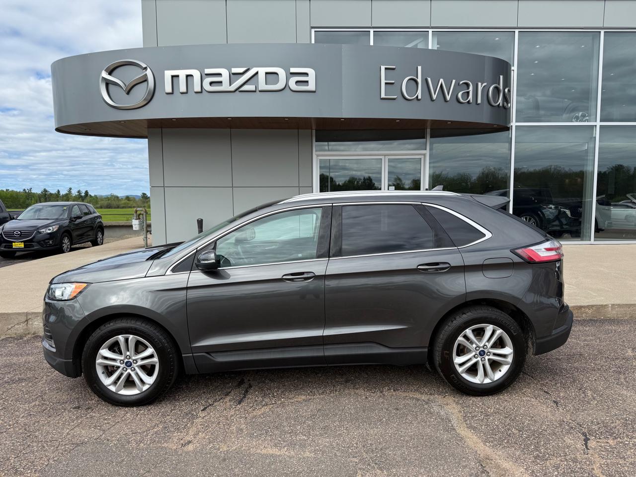 2019 Ford Edge SEL 4dr Front-wheel Drive Photo