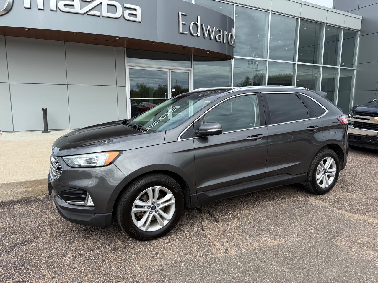 2019 Ford Edge SEL 4dr Front-wheel Drive Photo2