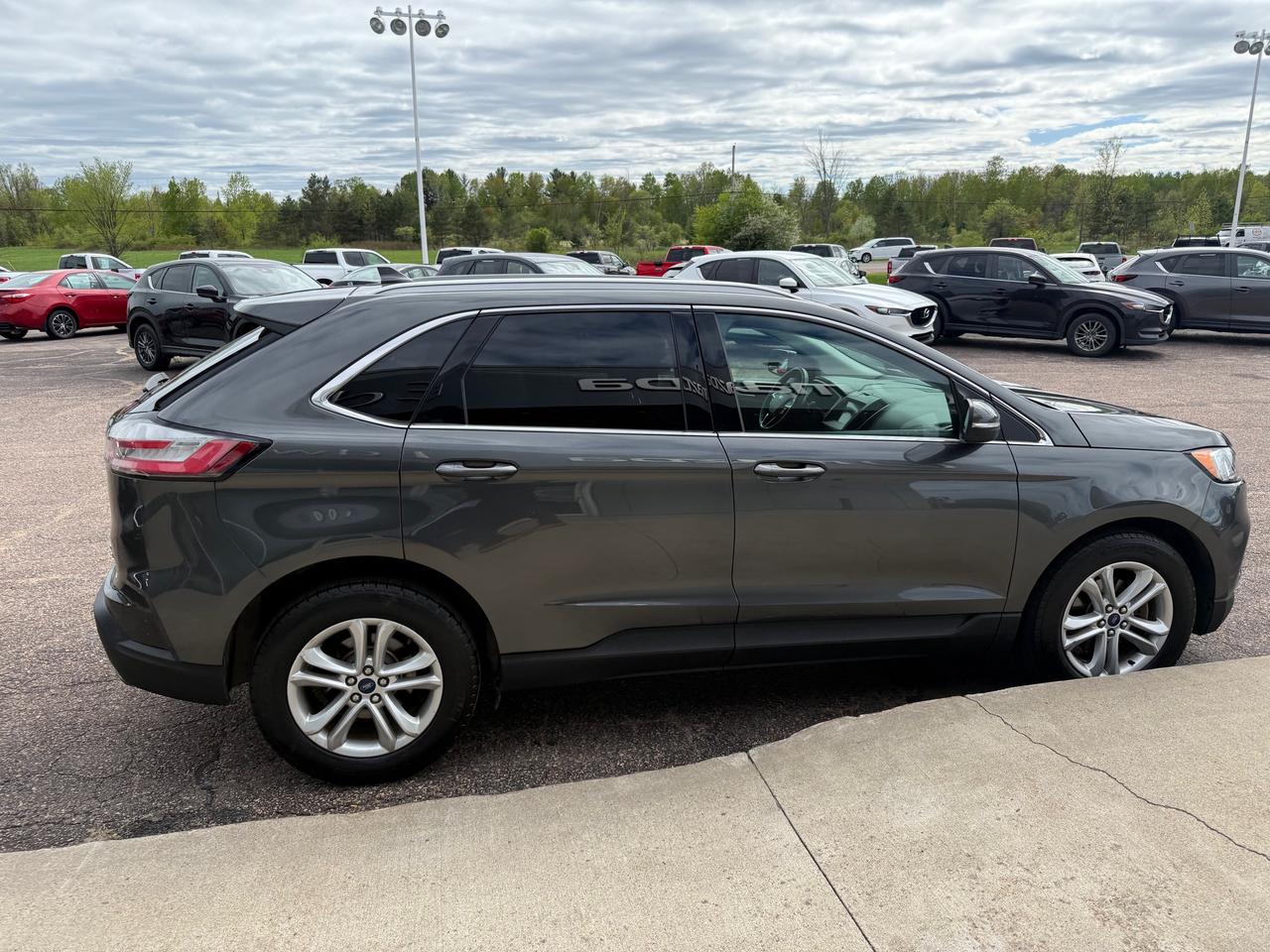2019 Ford Edge SEL 4dr Front-wheel Drive Photo