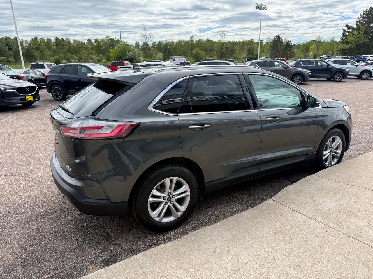 2019 Ford Edge SEL 4dr Front-wheel Drive Photo