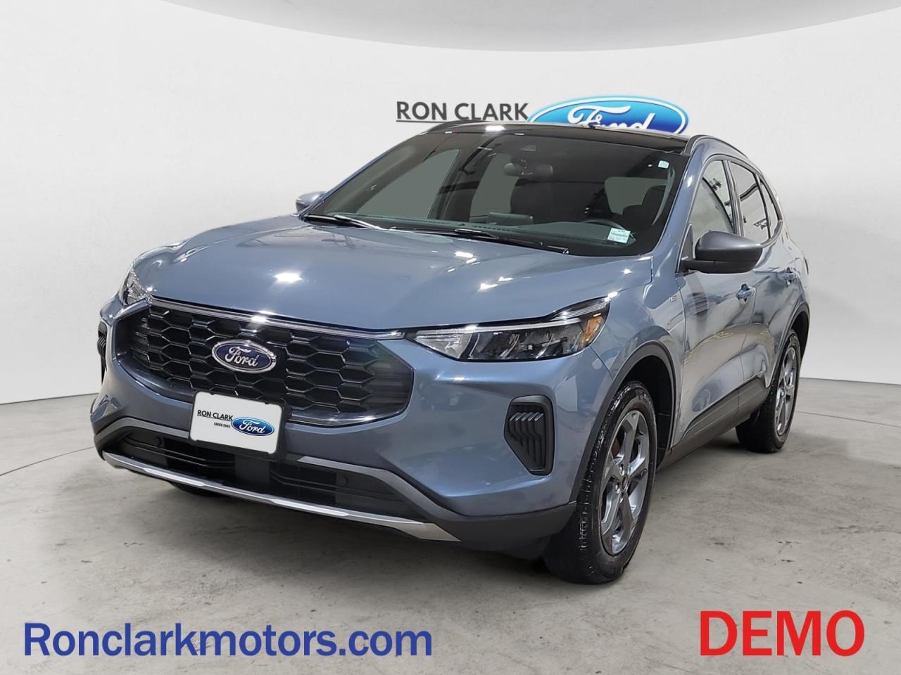 2025 Ford Escape ST-Line 4dr All-Wheel Drive Photo2