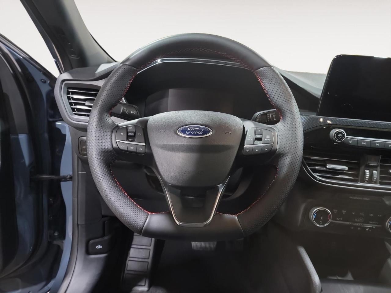2025 Ford Escape ST-Line 4dr All-Wheel Drive Photo