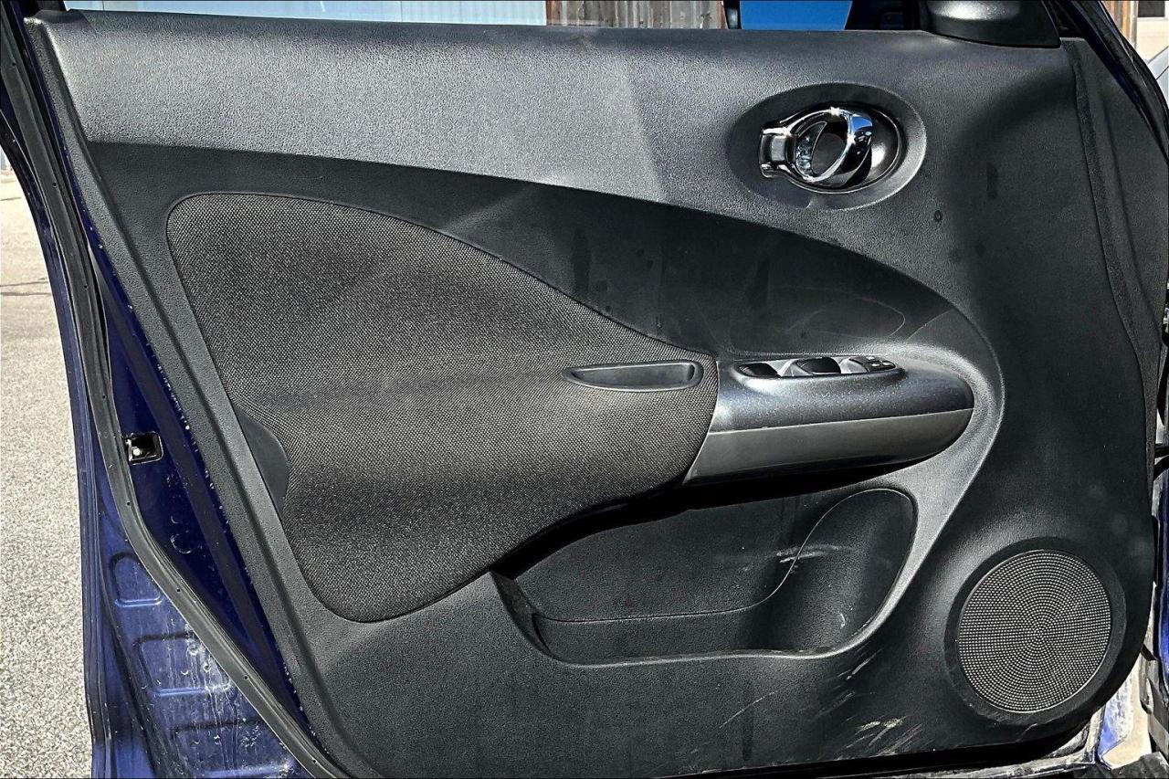 2017 Nissan Juke SV (M6) 4dr Front-Wheel Drive Photo