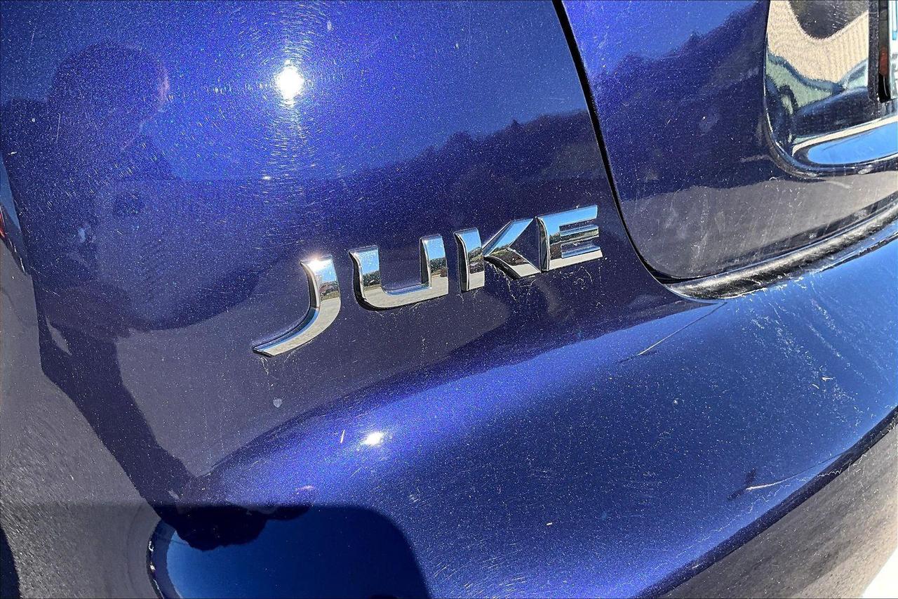 2017 Nissan Juke SV (M6) 4dr Front-Wheel Drive Photo
