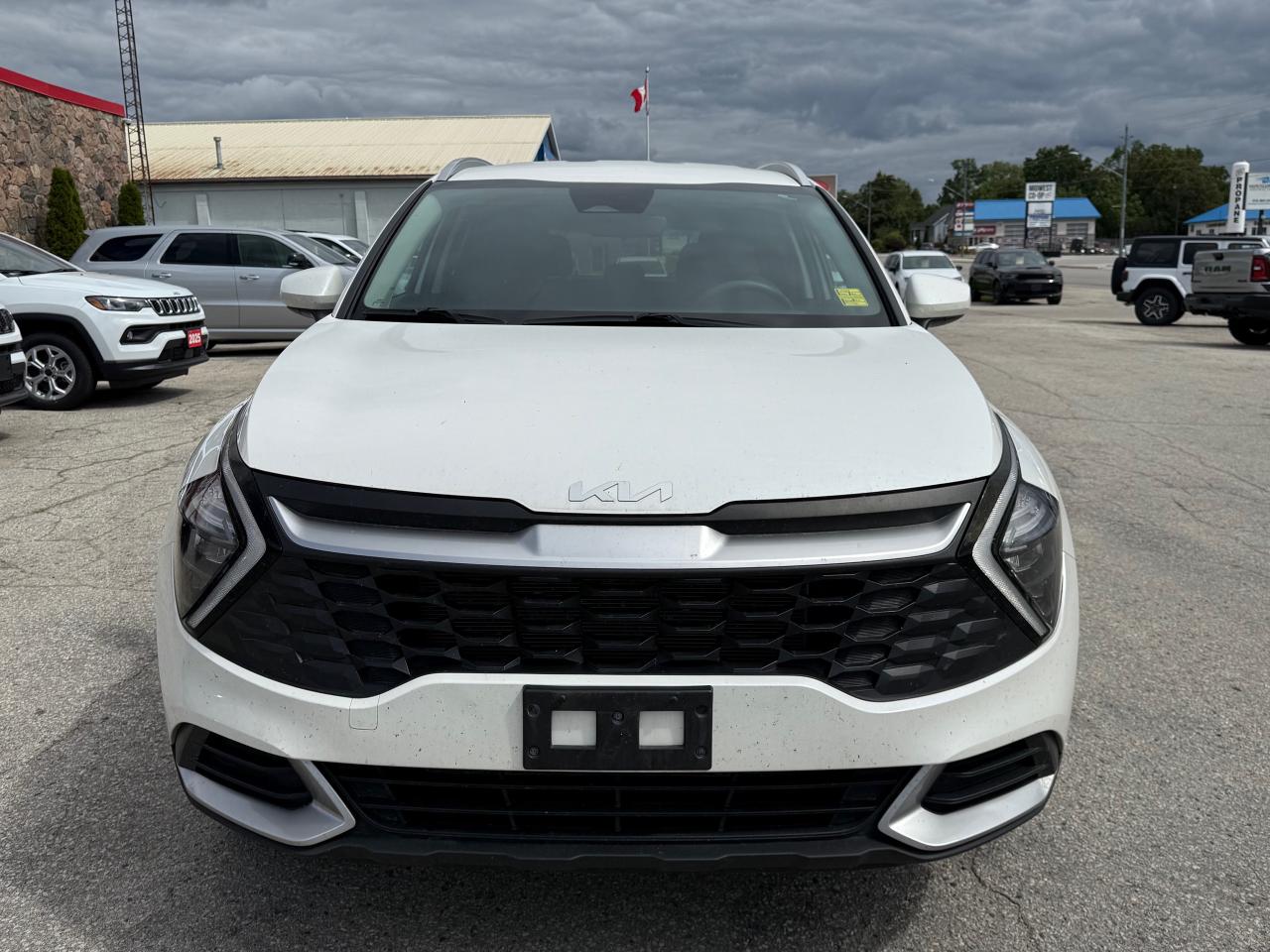 2023 Kia Sportage LX 4dr All-wheel Drive Photo3