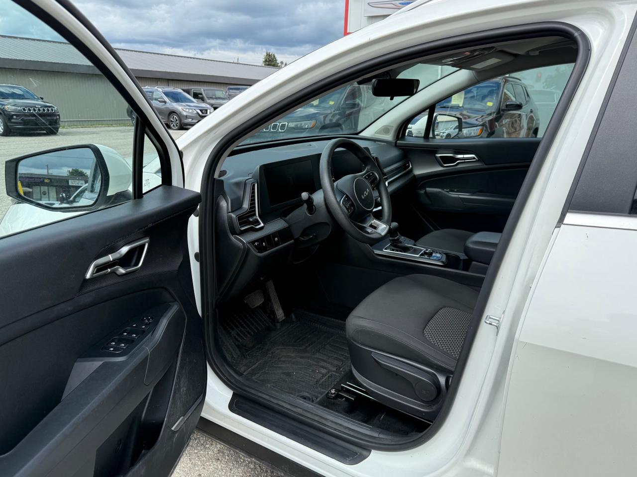 2023 Kia Sportage LX 4dr All-wheel Drive Photo