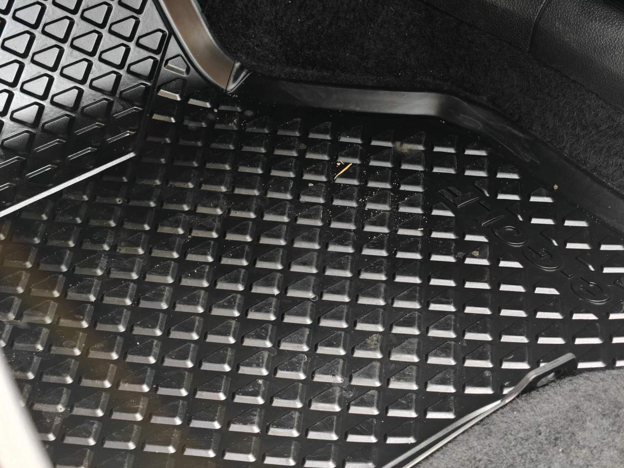 2017 Volkswagen e-Golf Comfortline 4dr Hatchback Photo