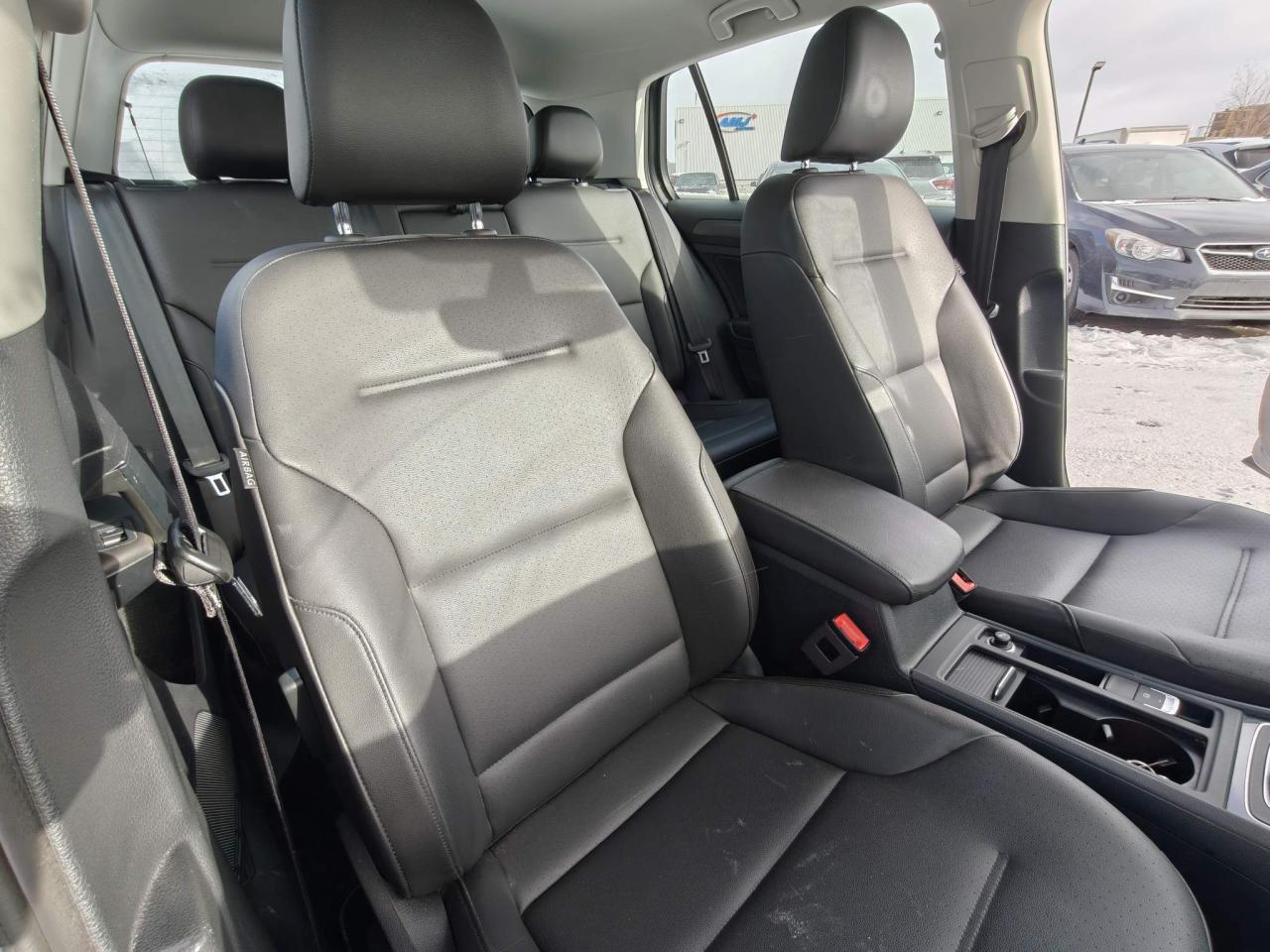 2017 Volkswagen e-Golf Comfortline 4dr Hatchback Photo