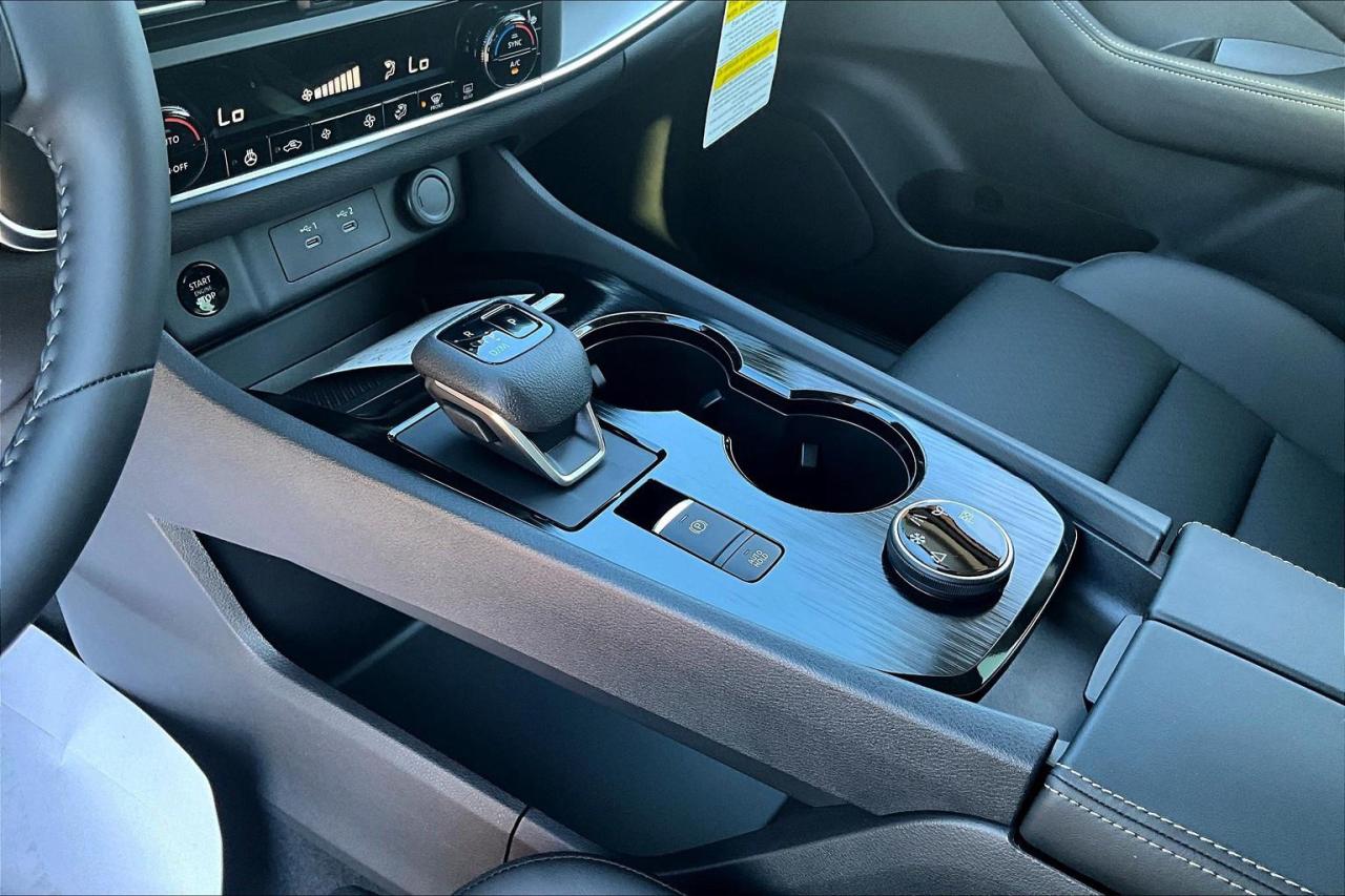 2026 Nissan Rogue SV Moonroof 4dr All-Wheel Drive Sport Utility Photo