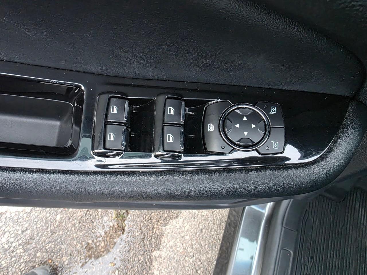 2020 Ford Edge SEL 4dr All-wheel Drive Photo