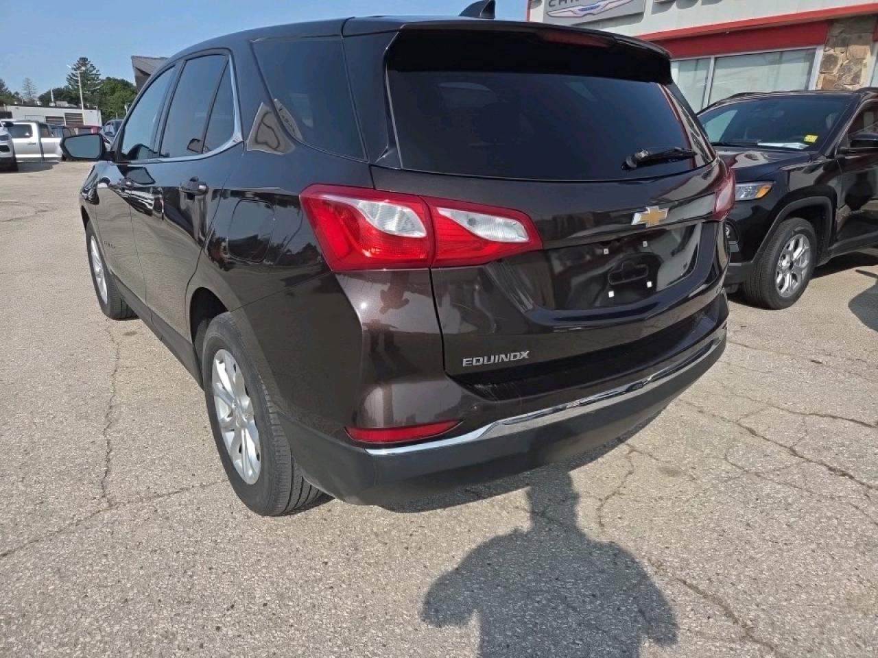 2020 Chevrolet Equinox LT w/1LT Front-Wheel Drive Photo2