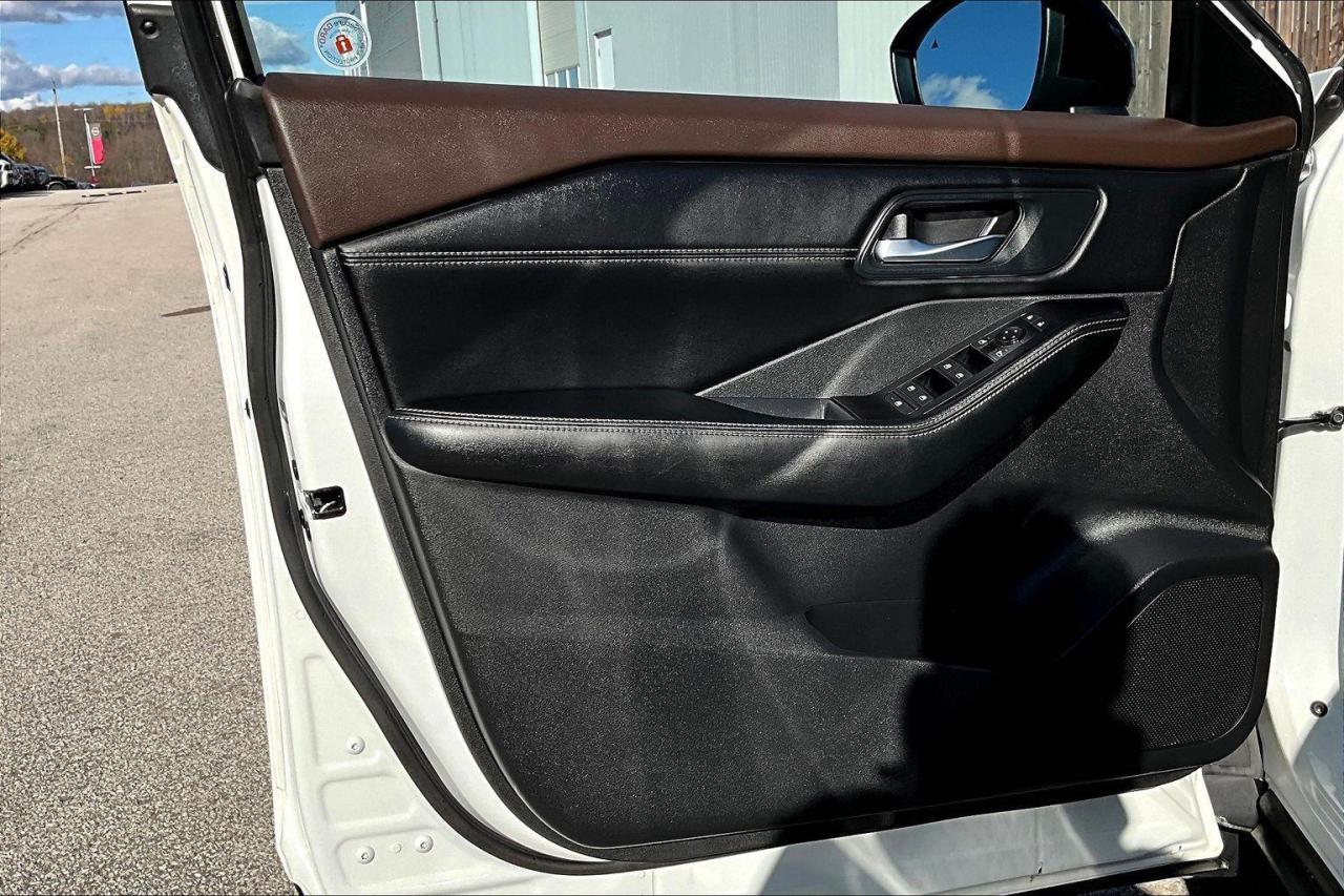 2023 Nissan Rogue SV Moonroof 4dr All-Wheel Drive Sport Utility Photo