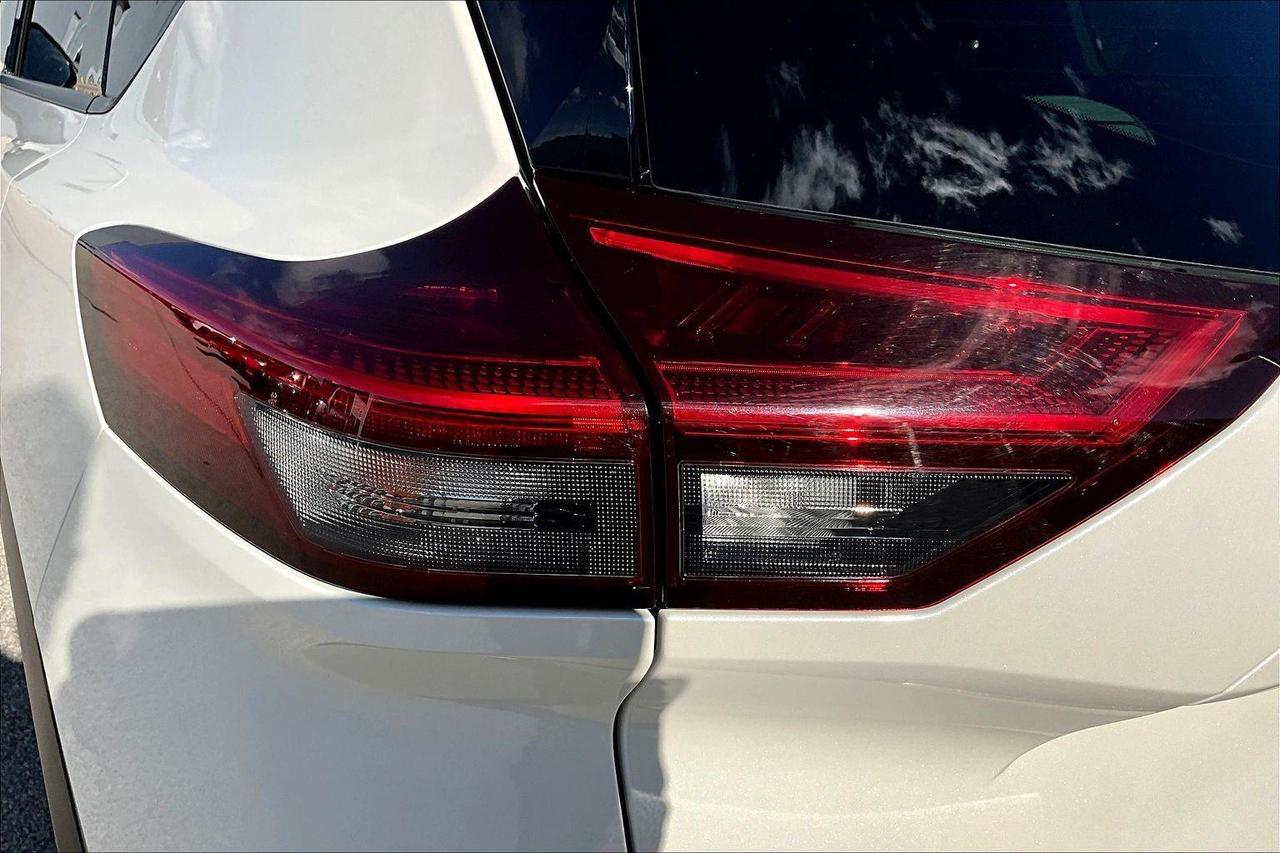 2023 Nissan Rogue SV Moonroof 4dr All-Wheel Drive Sport Utility Photo