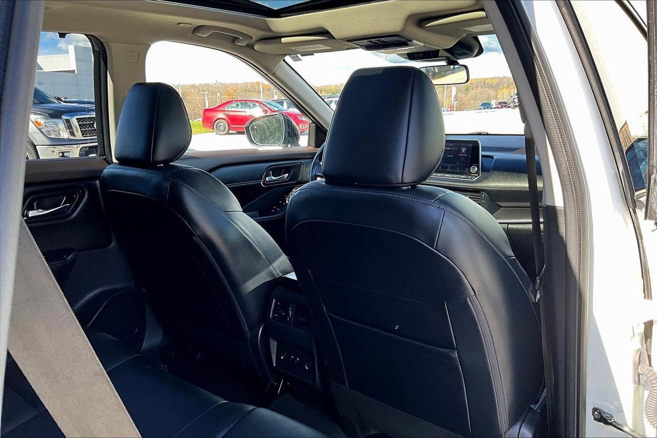 2023 Nissan Rogue SV Moonroof 4dr All-Wheel Drive Sport Utility Photo