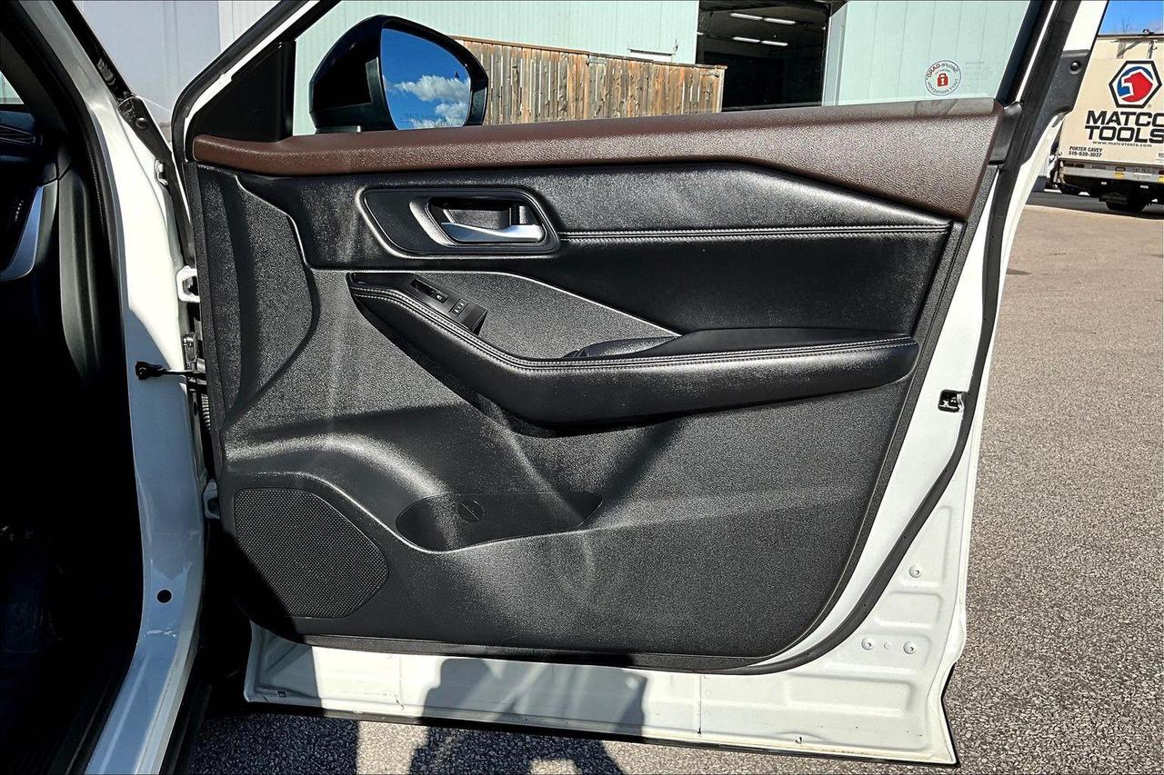 2023 Nissan Rogue SV Moonroof 4dr All-Wheel Drive Sport Utility Photo