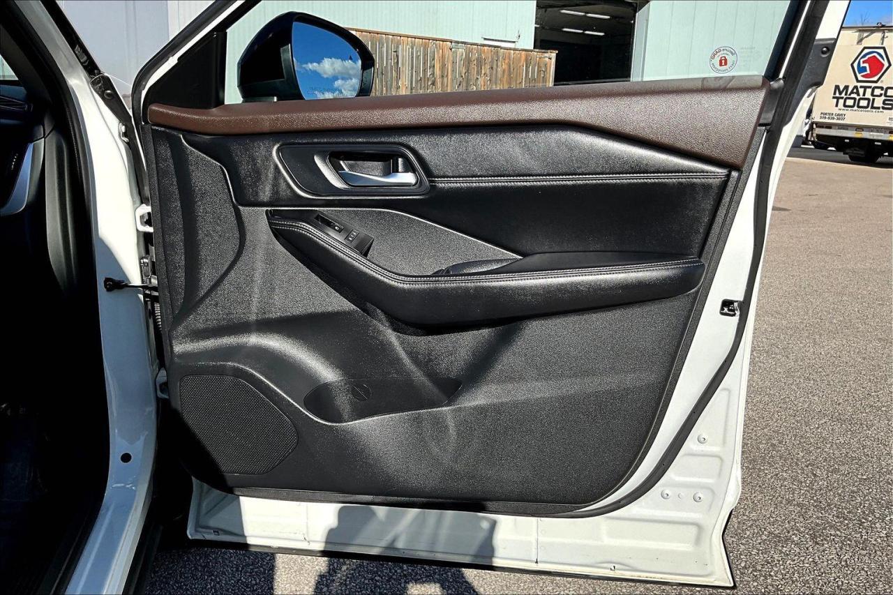 2023 Nissan Rogue SV Moonroof 4dr All-Wheel Drive Sport Utility Photo