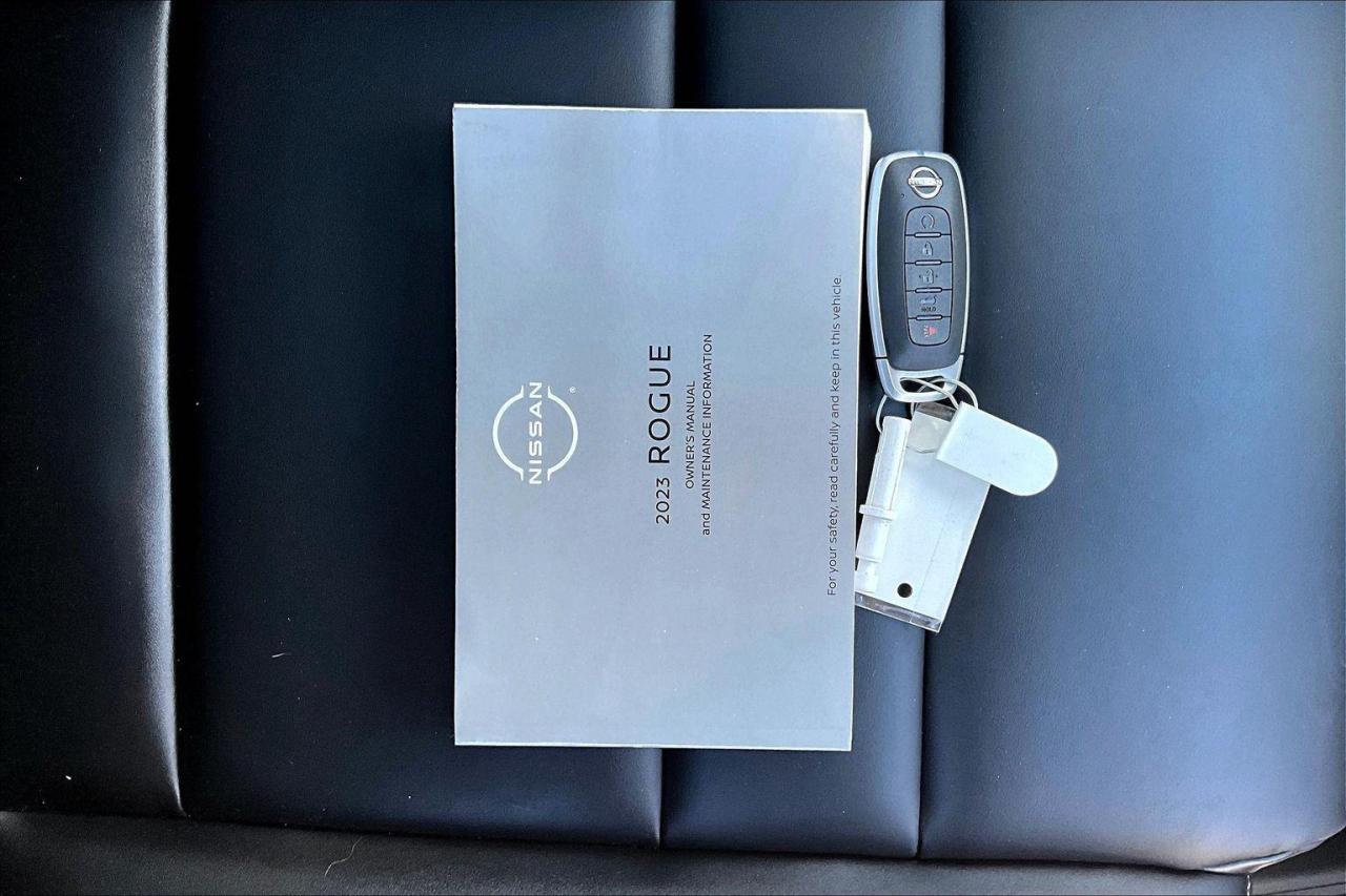 2023 Nissan Rogue SV Moonroof 4dr All-Wheel Drive Sport Utility Photo