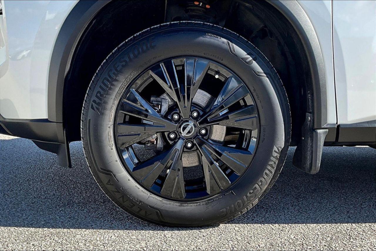 2023 Nissan Rogue SV Moonroof 4dr All-Wheel Drive Sport Utility Photo