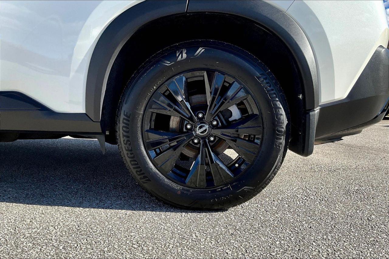 2023 Nissan Rogue SV Moonroof 4dr All-Wheel Drive Sport Utility Photo