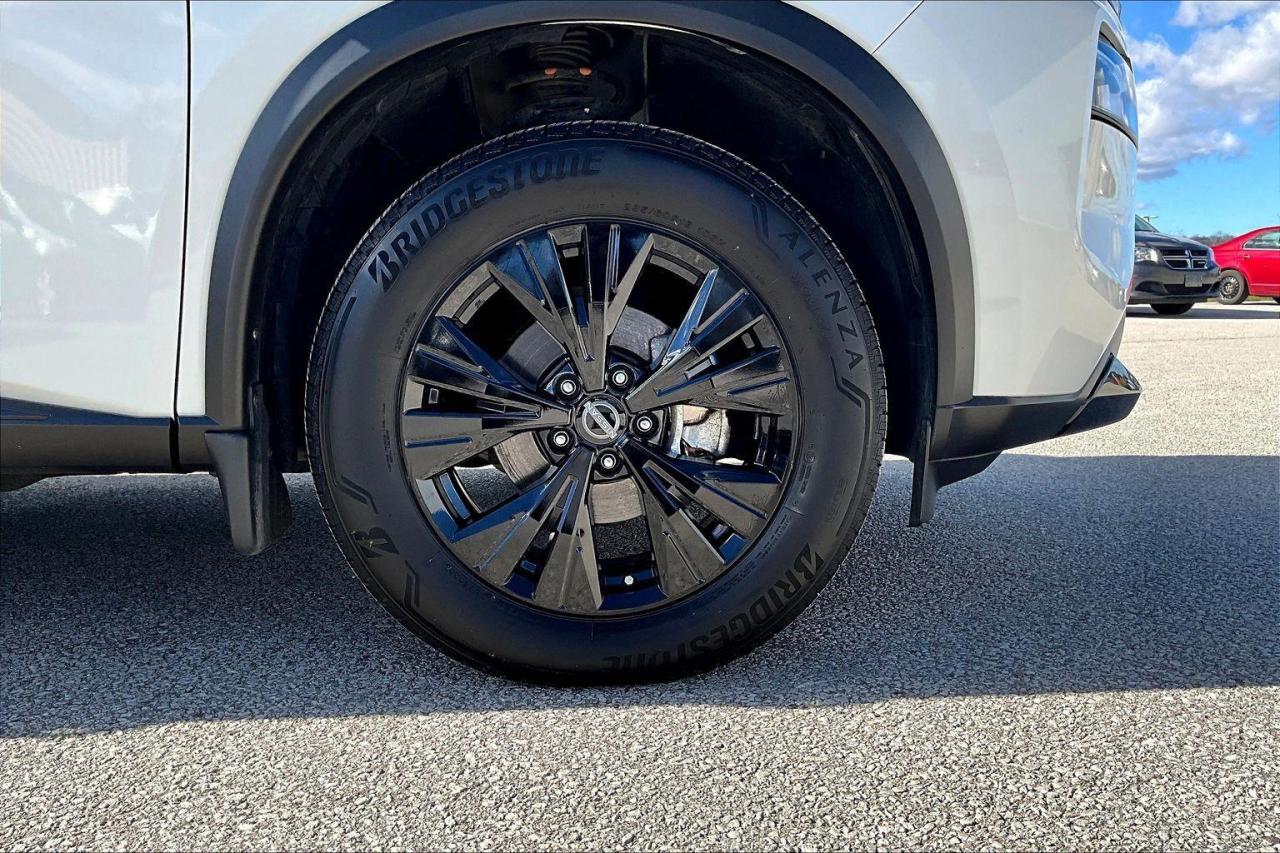 2023 Nissan Rogue SV Moonroof 4dr All-Wheel Drive Sport Utility Photo