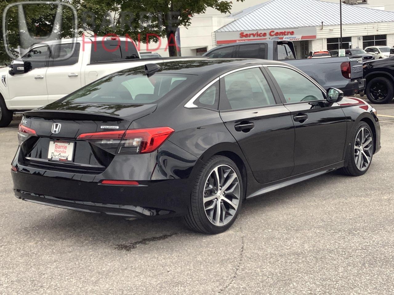 2024 Honda Civic Touring 4dr Sedan Photo