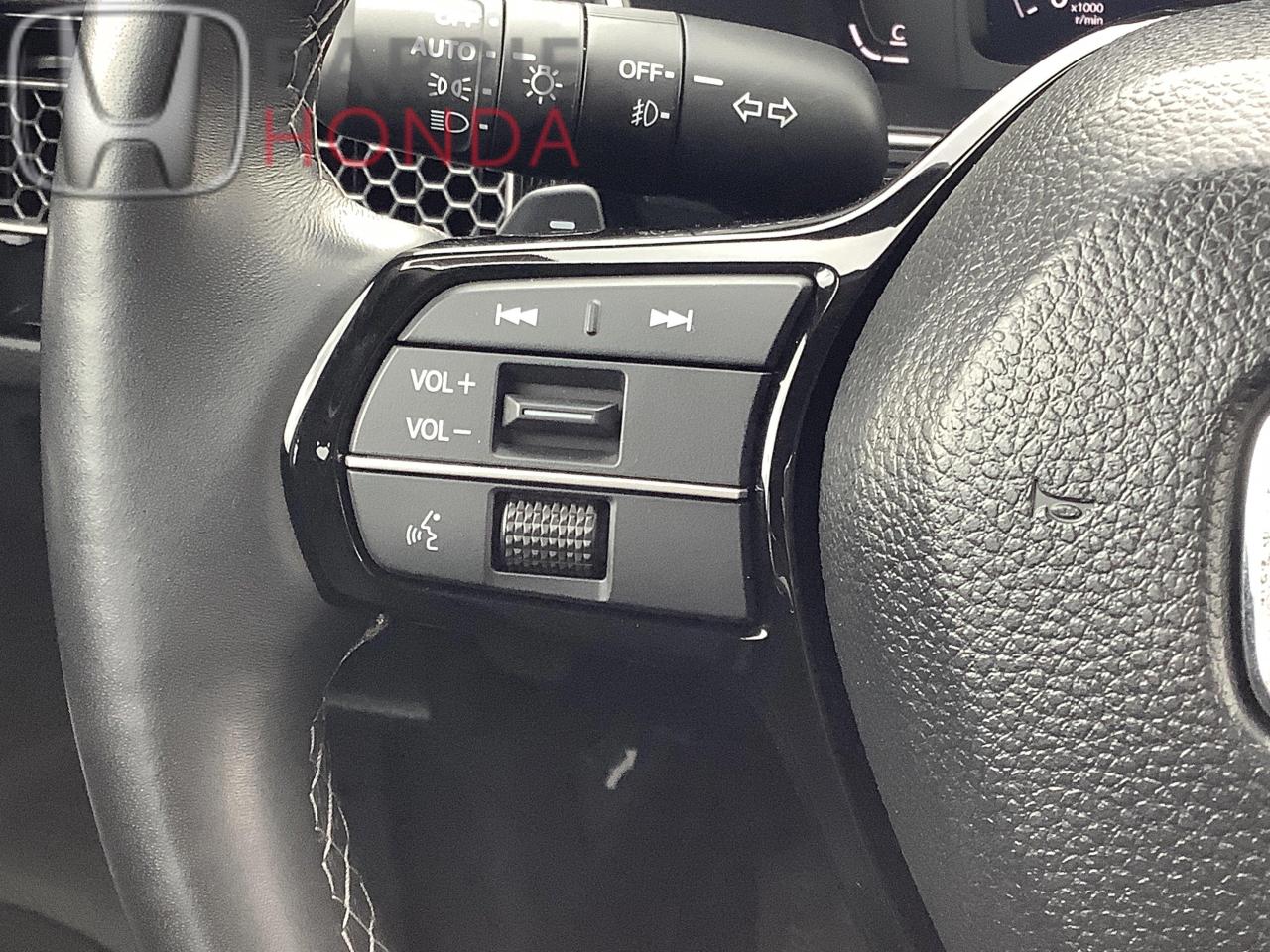 2024 Honda Civic Touring 4dr Sedan Photo