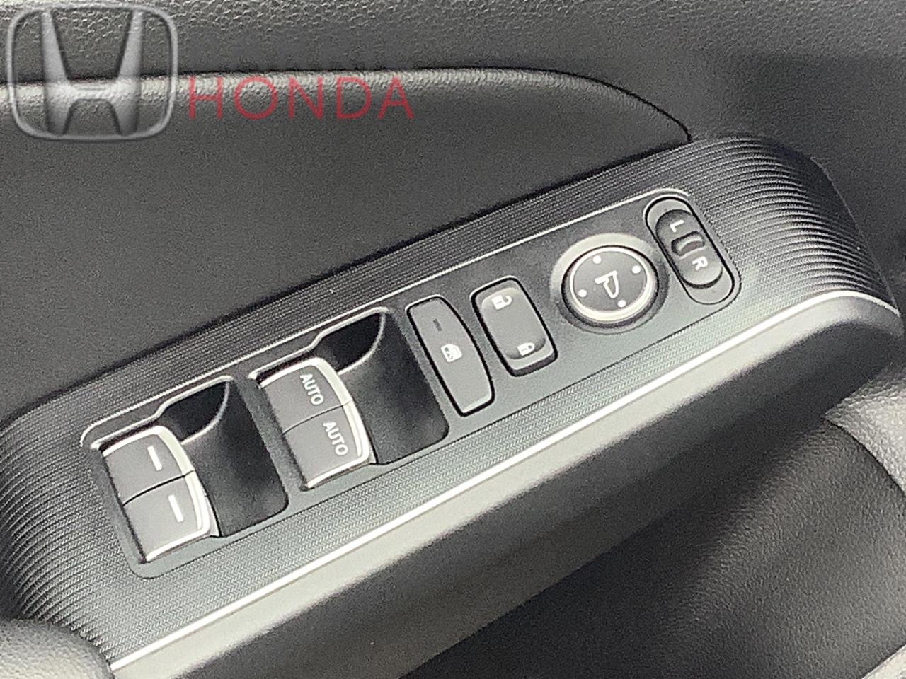 2024 Honda Civic Touring 4dr Sedan Photo