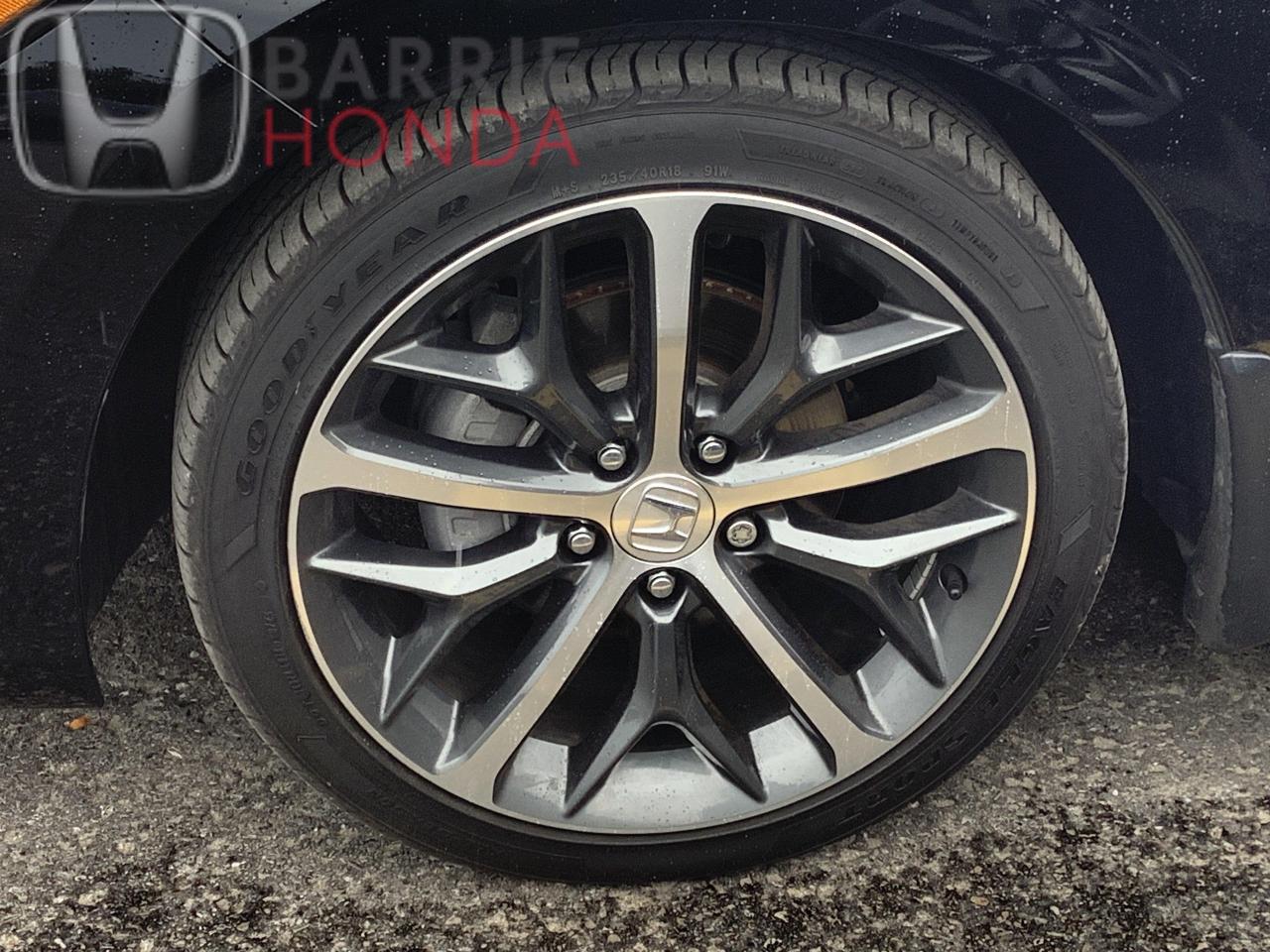 2024 Honda Civic Touring 4dr Sedan Photo