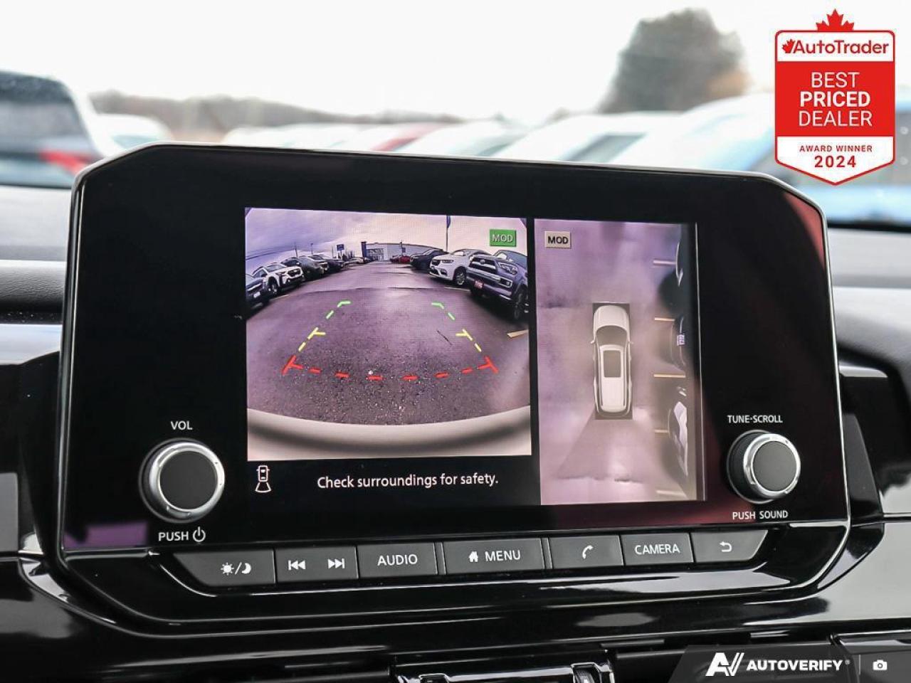 2024 Nissan Pathfinder SV 4dr 4x4 Photo