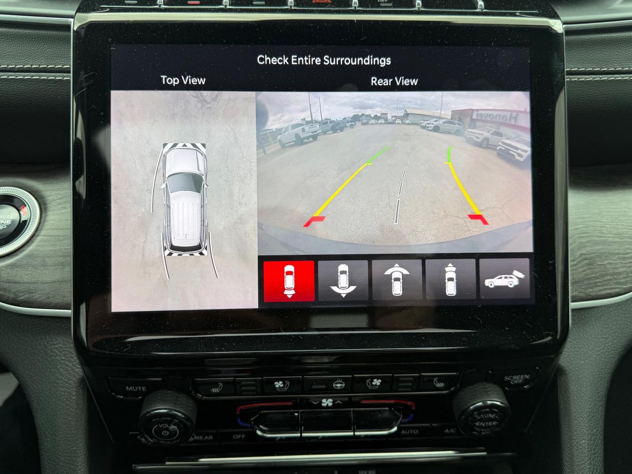 2024 Jeep Grand Cherokee L Limited 4dr 4x4 Photo