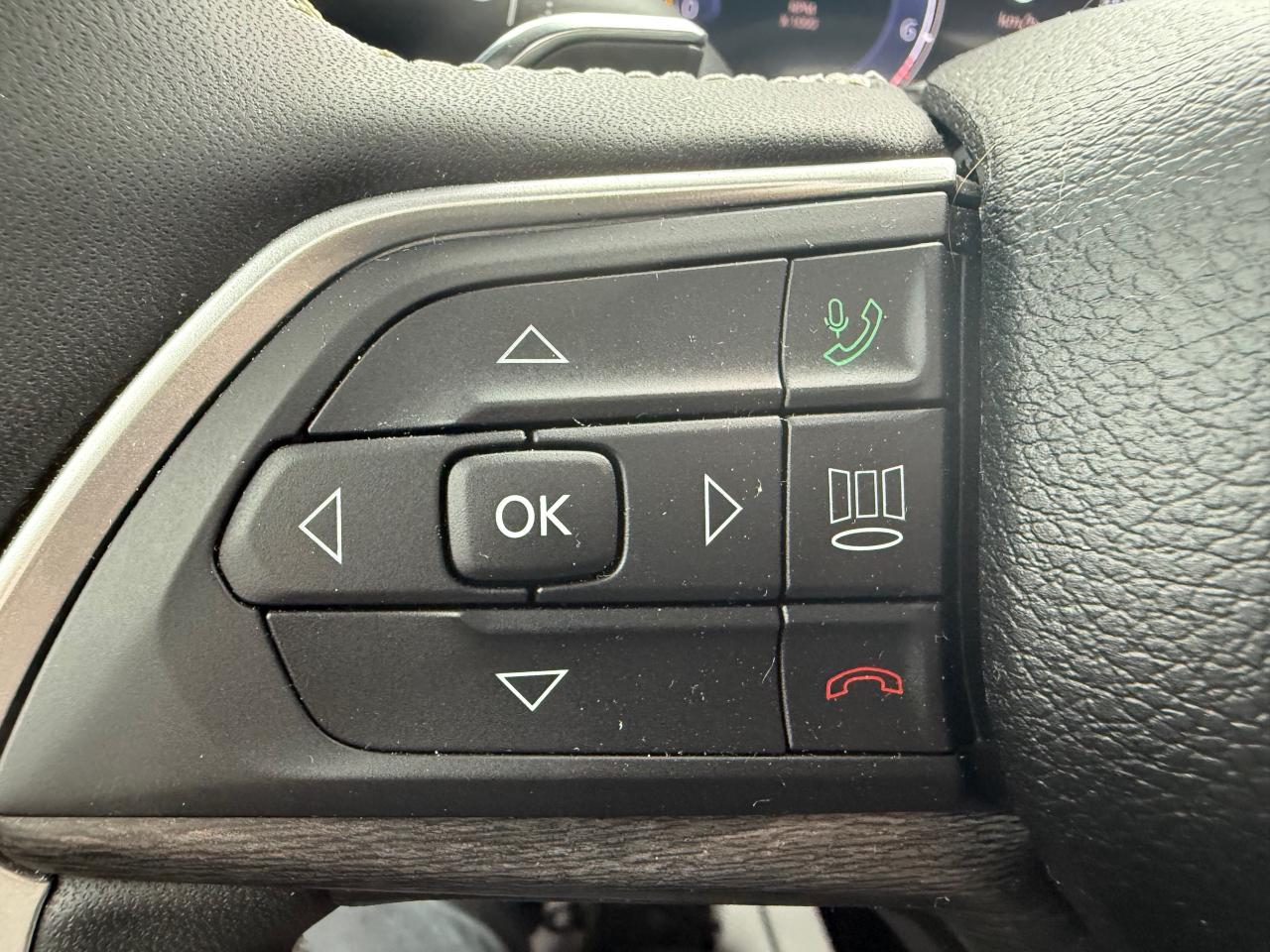 2024 Jeep Grand Cherokee L Limited 4dr 4x4 Photo