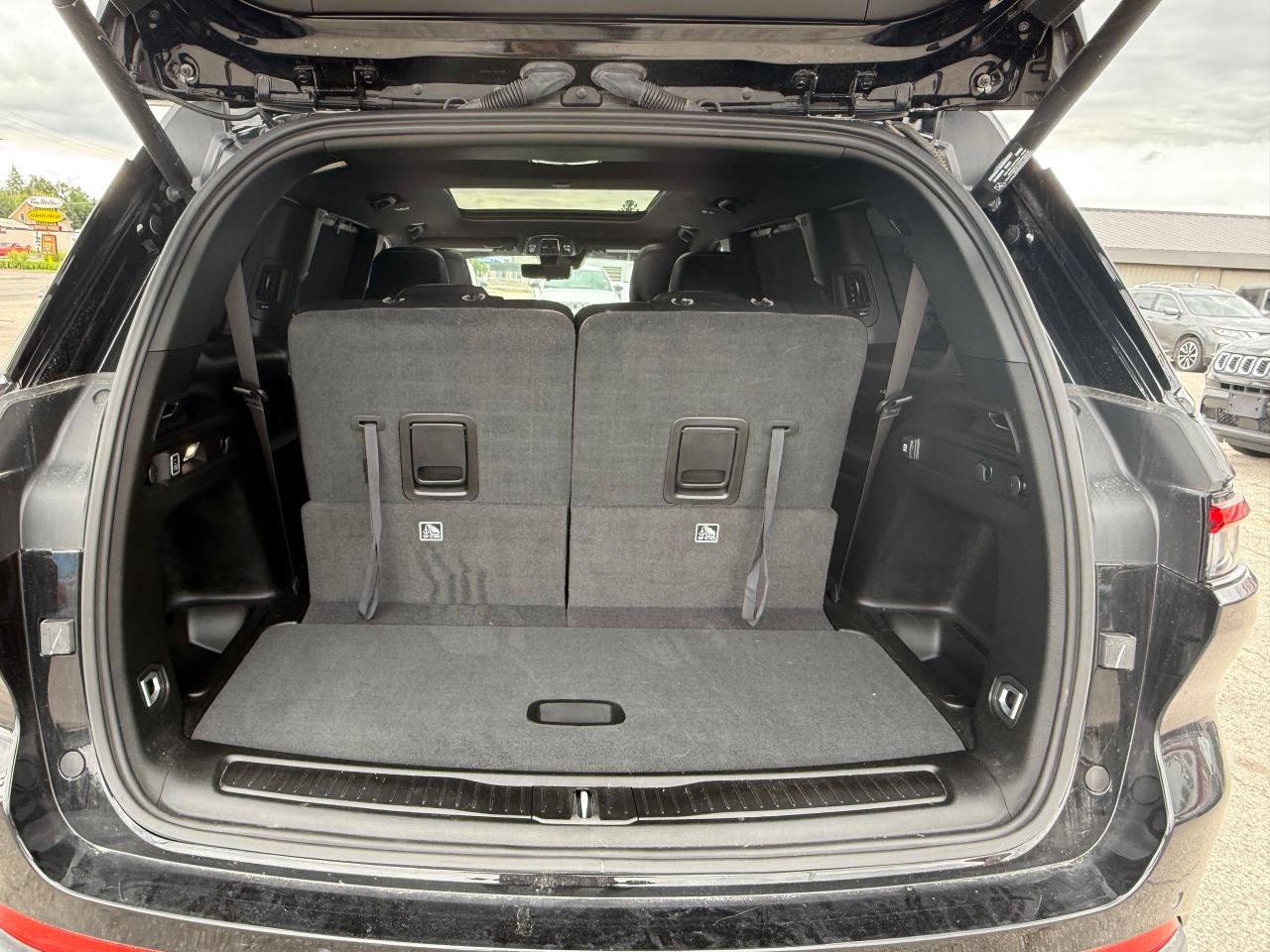 2024 Jeep Grand Cherokee L Limited 4dr 4x4 Photo