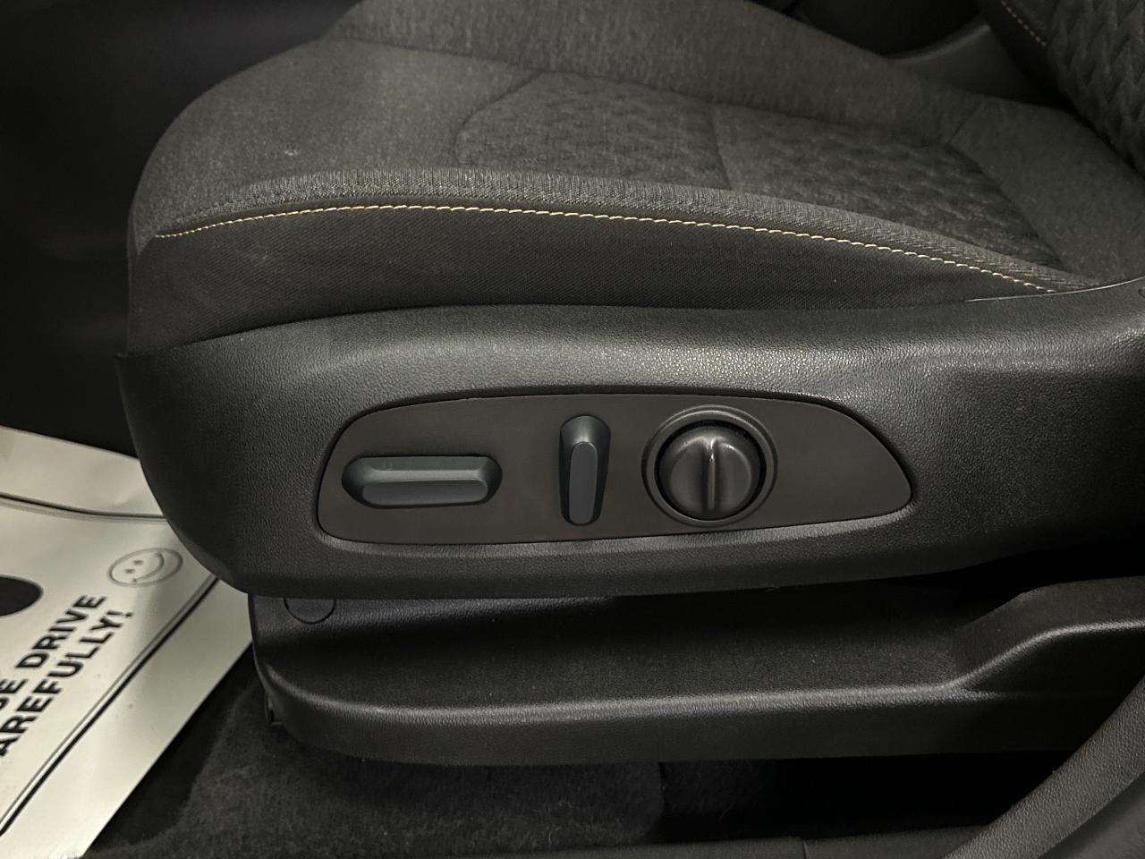 2022 Chevrolet Equinox LT w/1LT Front-Wheel Drive Photo