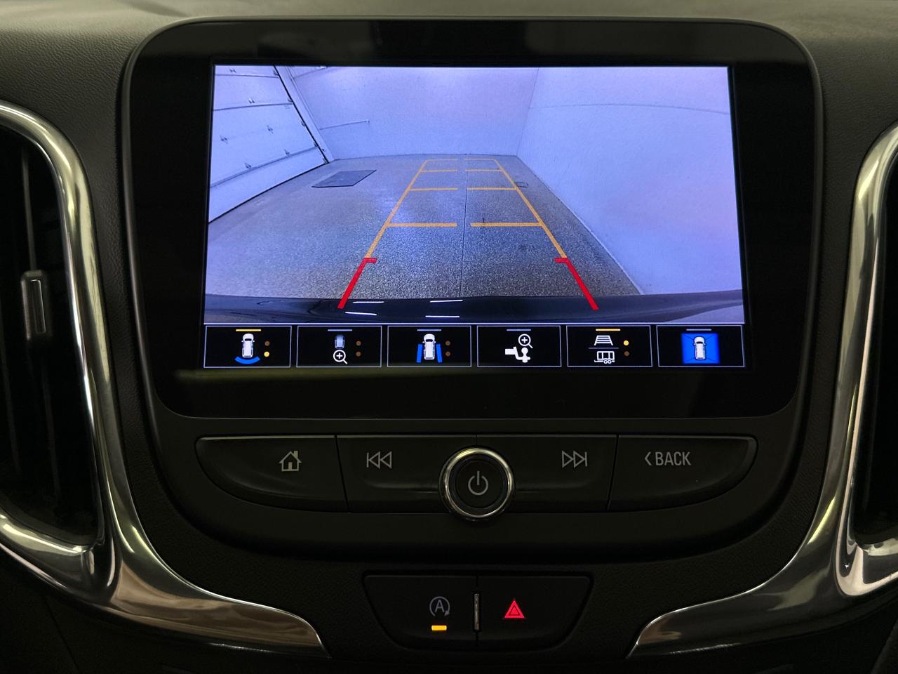 2022 Chevrolet Equinox LT w/1LT Front-Wheel Drive Photo