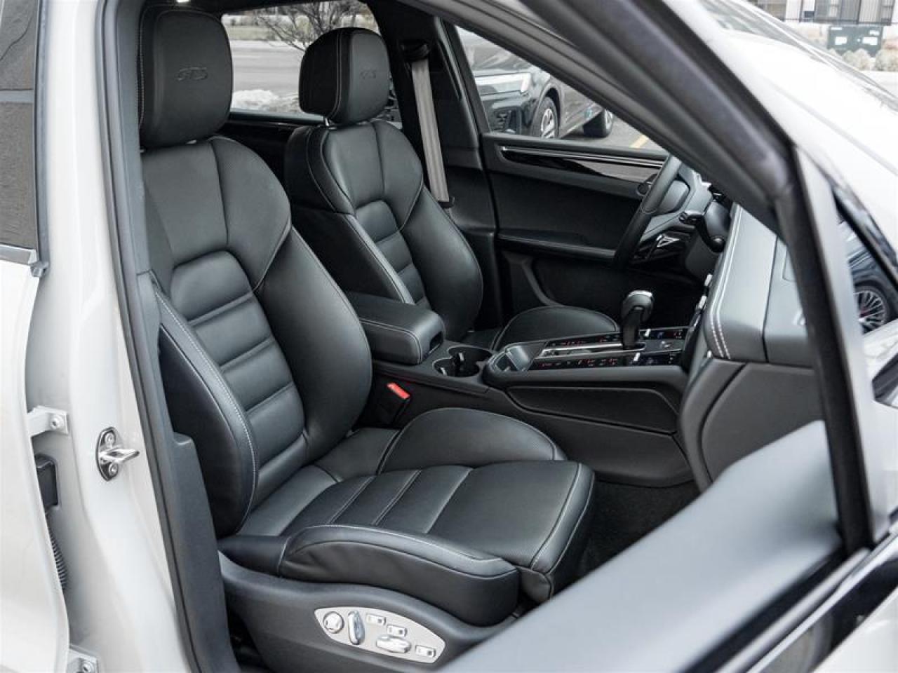 2025 Porsche Macan GTS 4dr All-Wheel Drive Photo