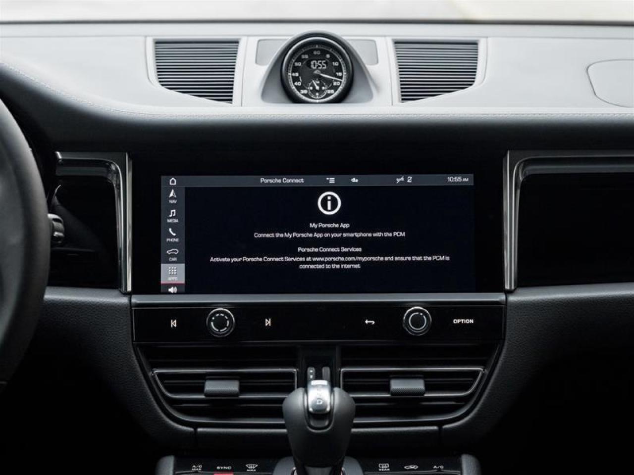 2025 Porsche Macan GTS 4dr All-Wheel Drive Photo