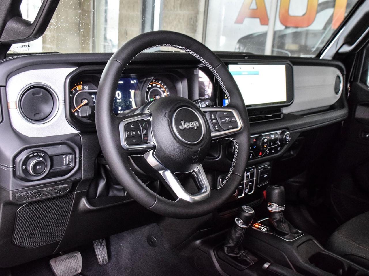 2025 Jeep Wrangler SAHARA 4DR 4X4 Photo