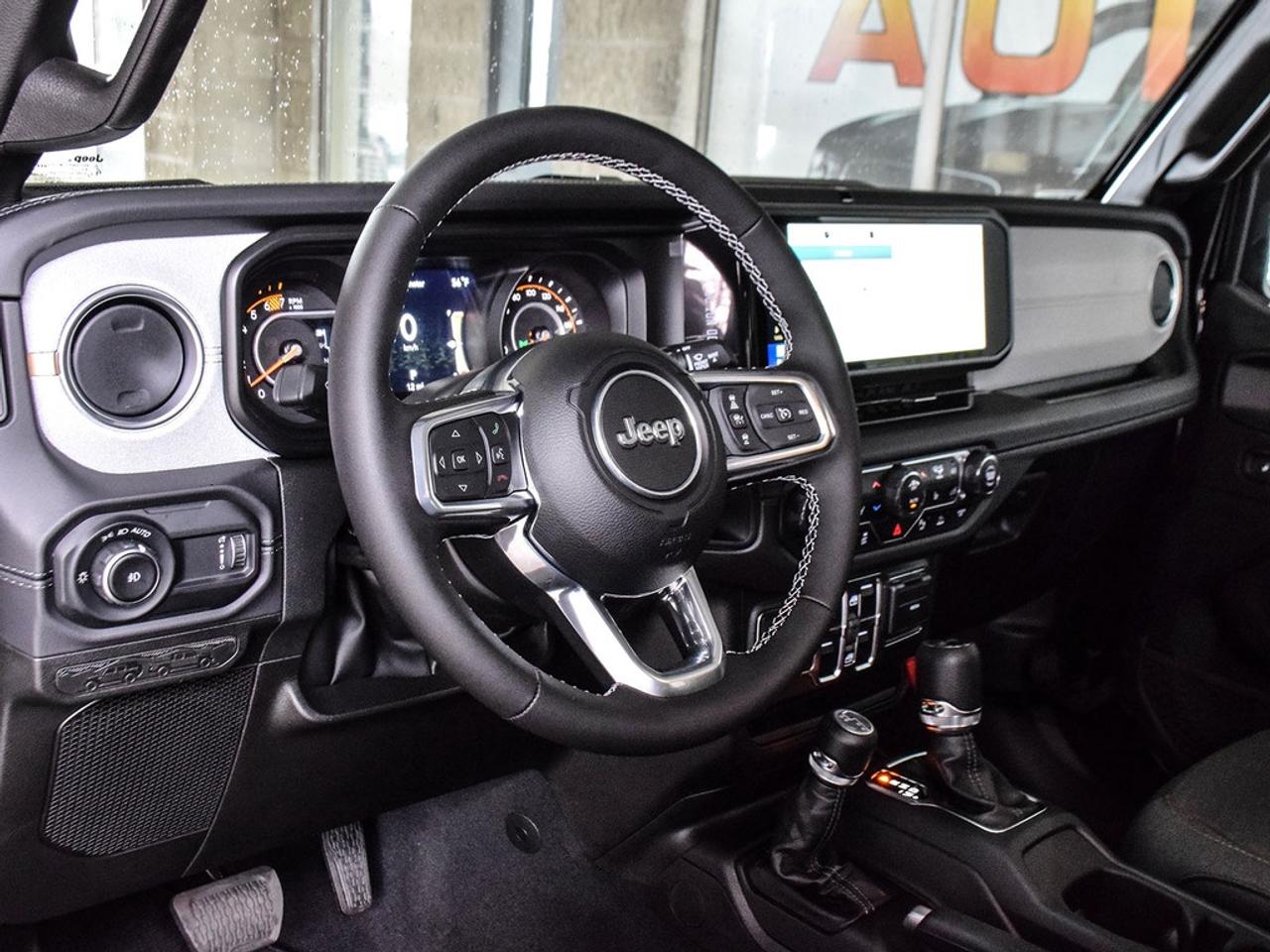 2025 Jeep Wrangler SAHARA 4DR 4X4 Photo