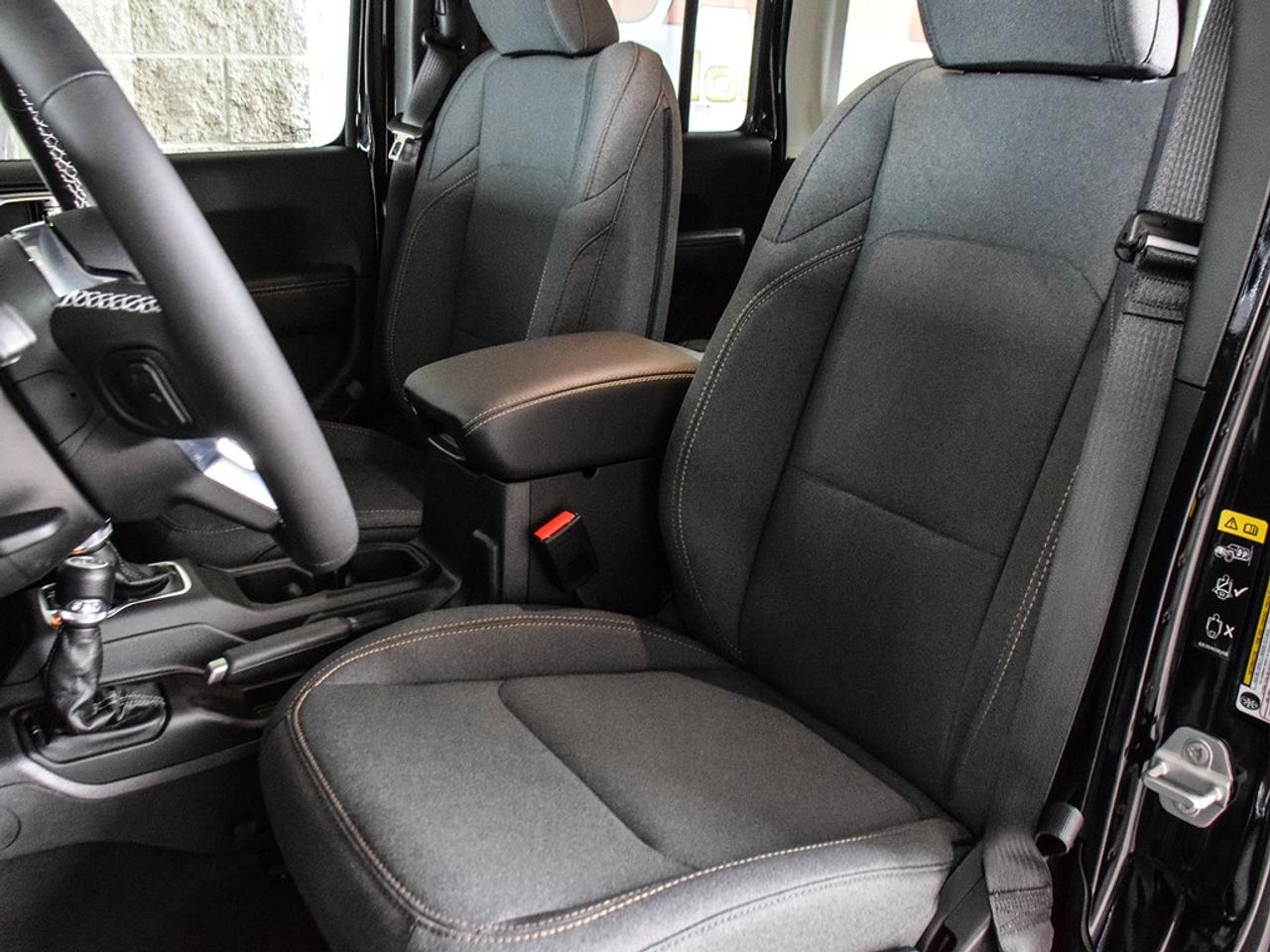 2025 Jeep Wrangler SAHARA 4DR 4X4 Photo